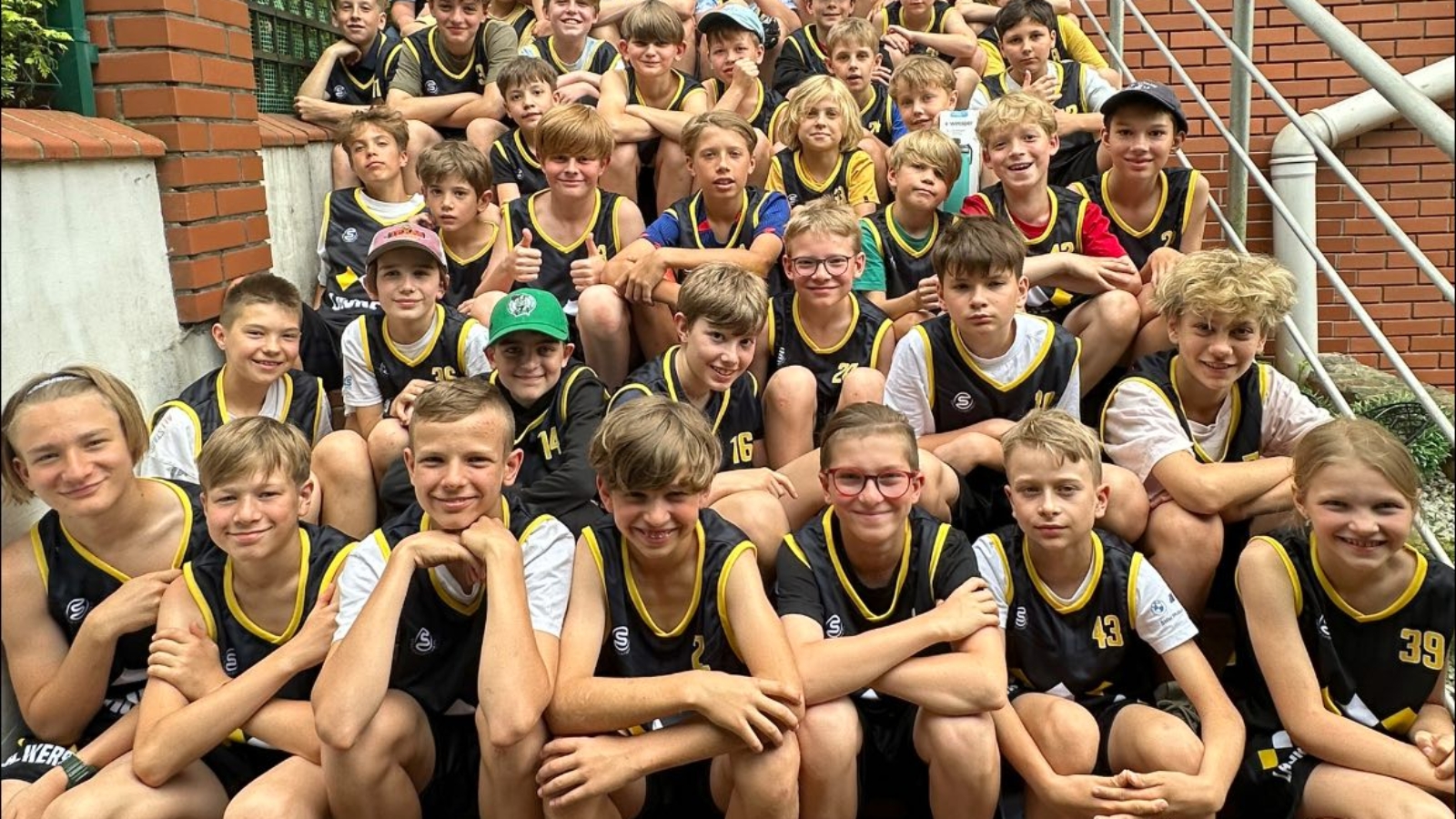 517392843_1401728220991225_4282323602313918207_n