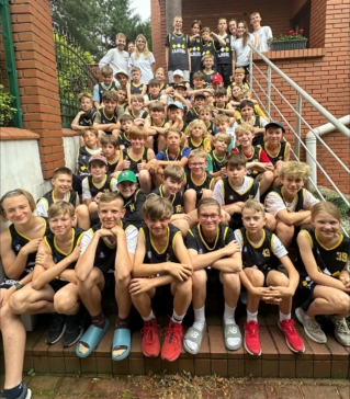 517392843_1401728220991225_4282323602313918207_n